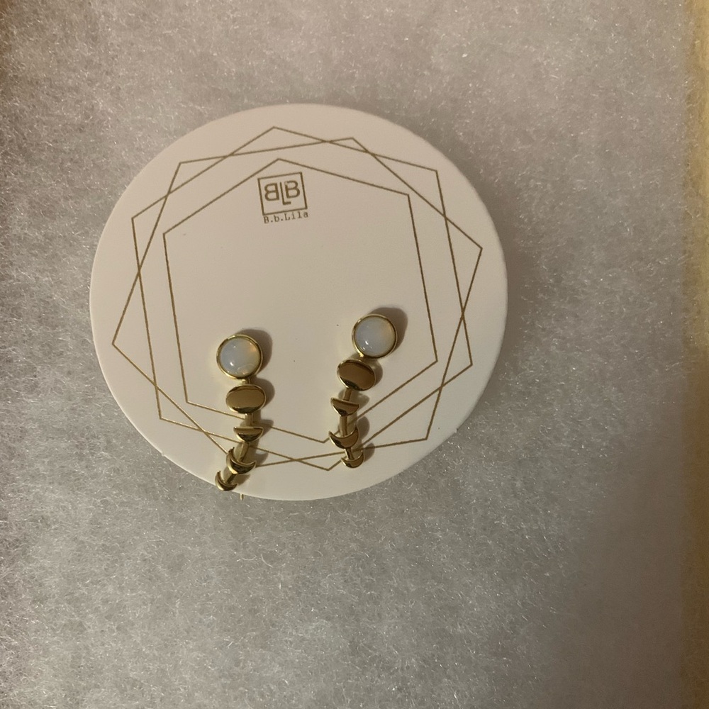 BB Lila Earrings